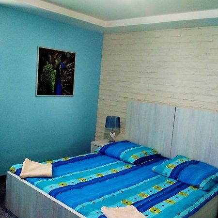 Noclegi I Restauracja Gracja Belchatow Bagian luar foto