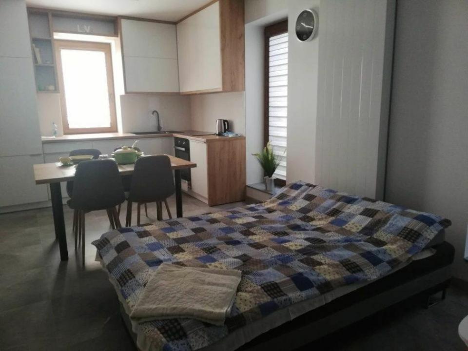 Noclegi I Restauracja Gracja Belchatow Bagian luar foto