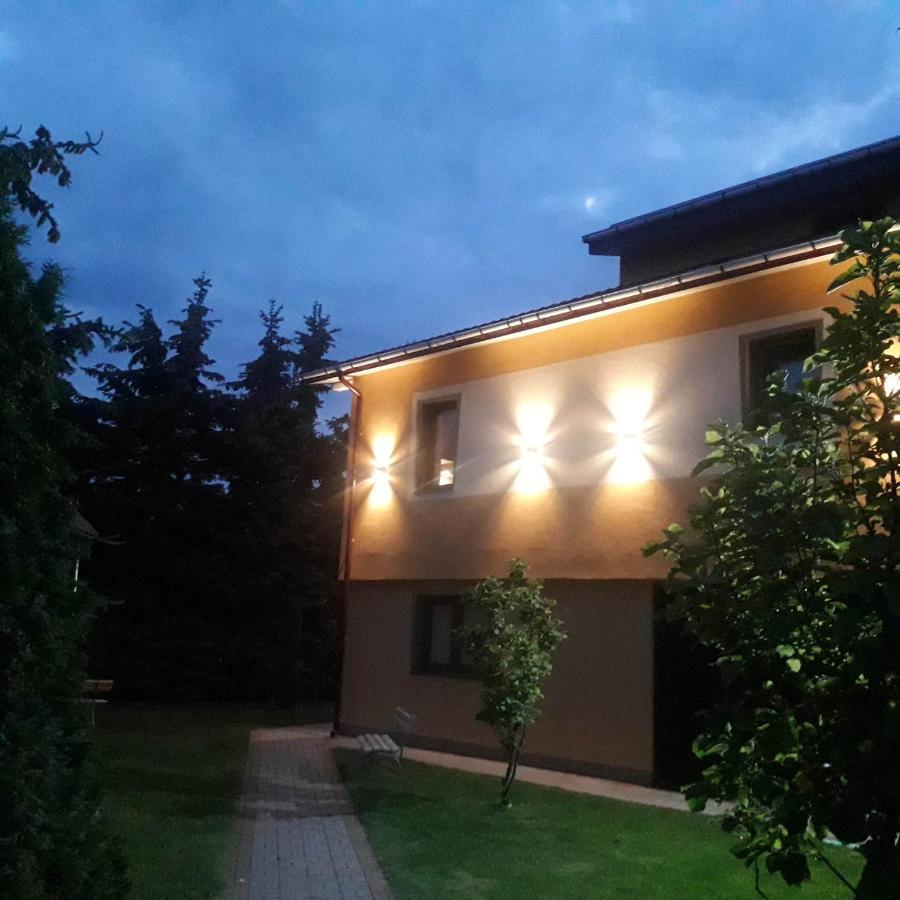 Noclegi I Restauracja Gracja Belchatow Bagian luar foto