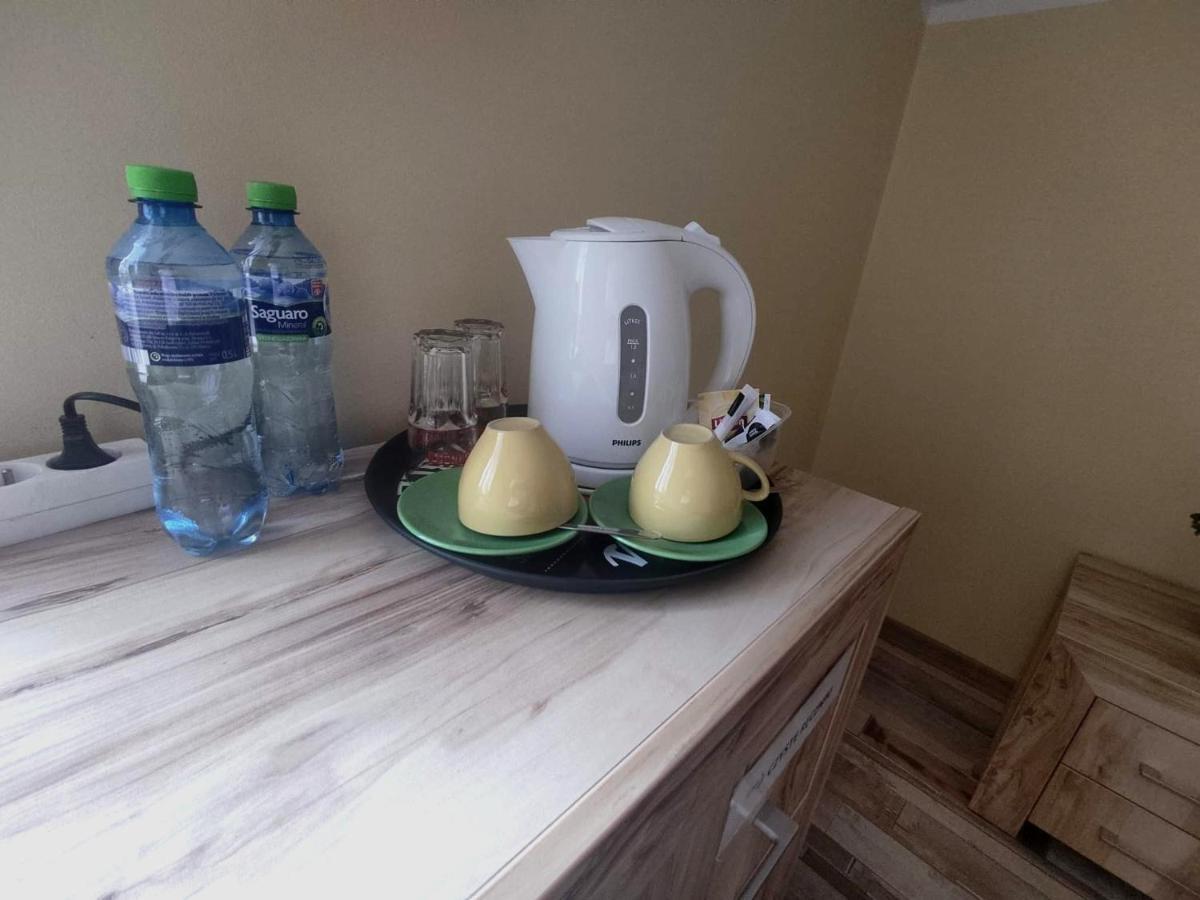 Noclegi I Restauracja Gracja Belchatow Bagian luar foto