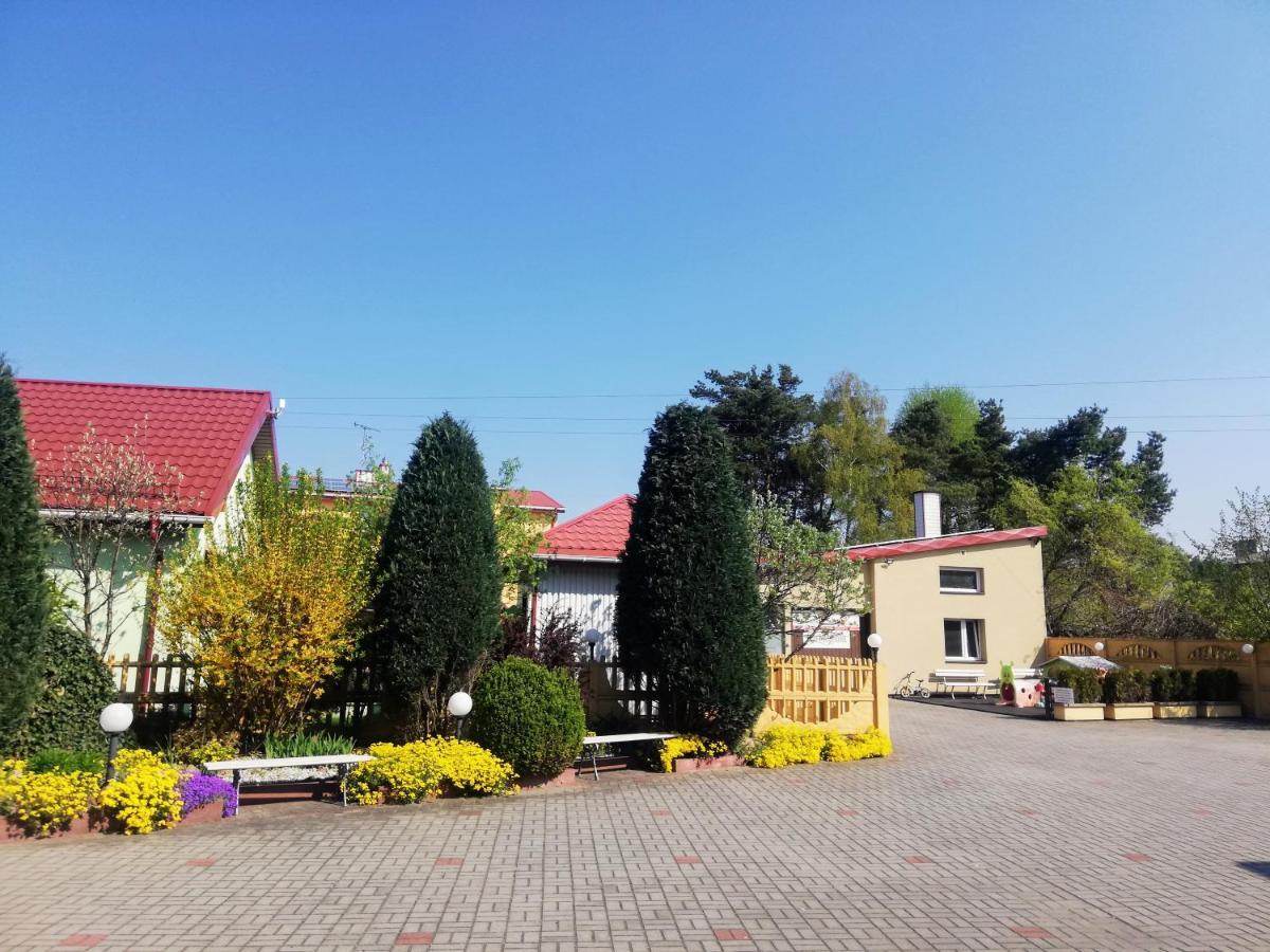 Noclegi I Restauracja Gracja Belchatow Bagian luar foto