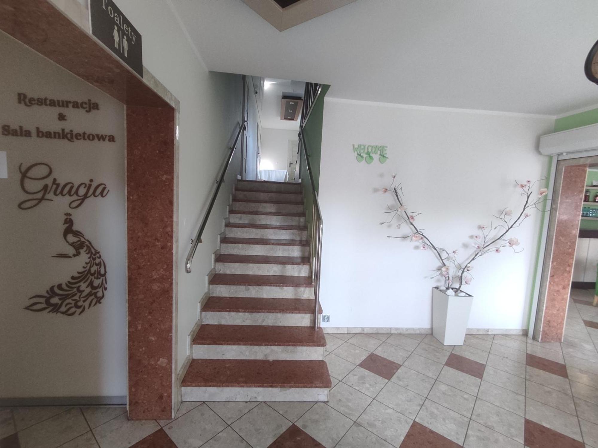 Noclegi I Restauracja Gracja Belchatow Bagian luar foto