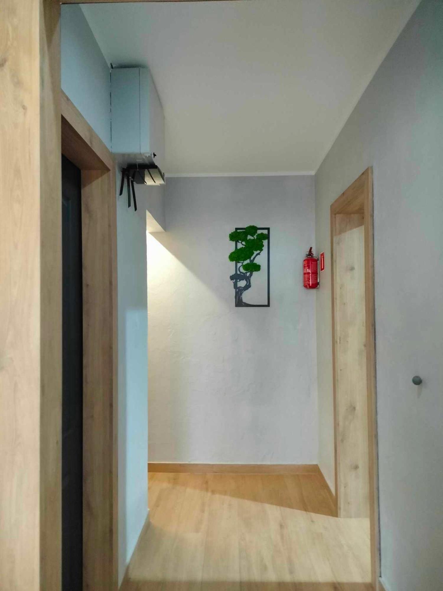 Noclegi I Restauracja Gracja Belchatow Bagian luar foto