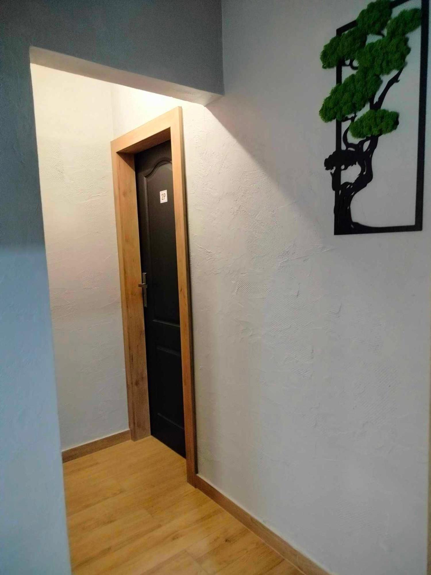 Noclegi I Restauracja Gracja Belchatow Bagian luar foto